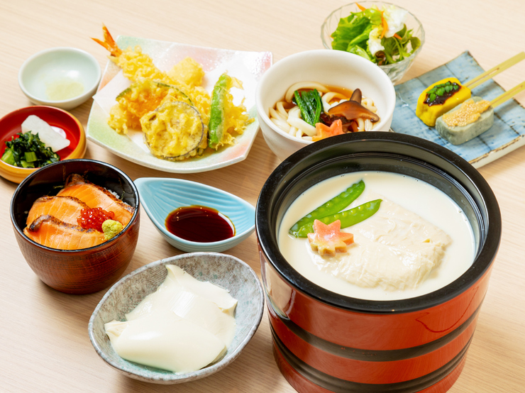 手づくり豆冨と和膳　かさね