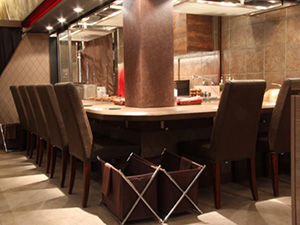 鉄板焼＆ワイン En (えん)